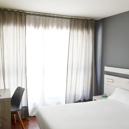 Guest house Alda Puerta Coruna 2*
