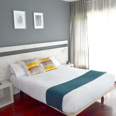 Gasthof Alda Puerta Coruna 2*