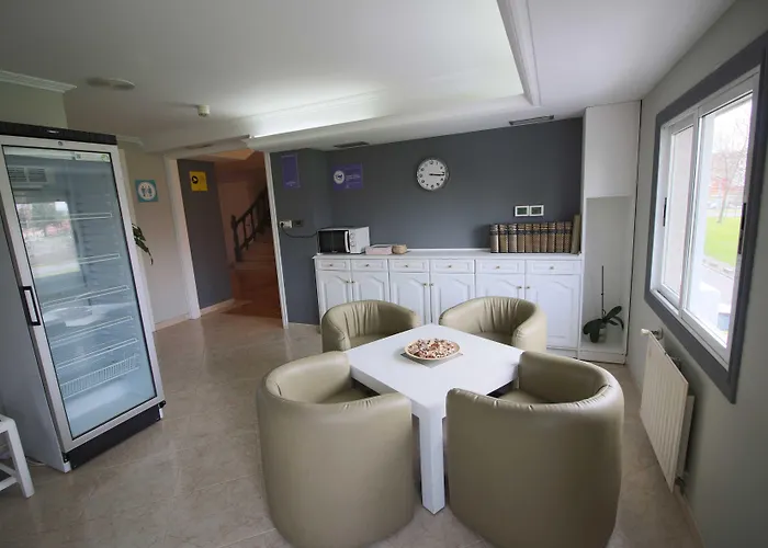 Alda Puerta Coruna 2*